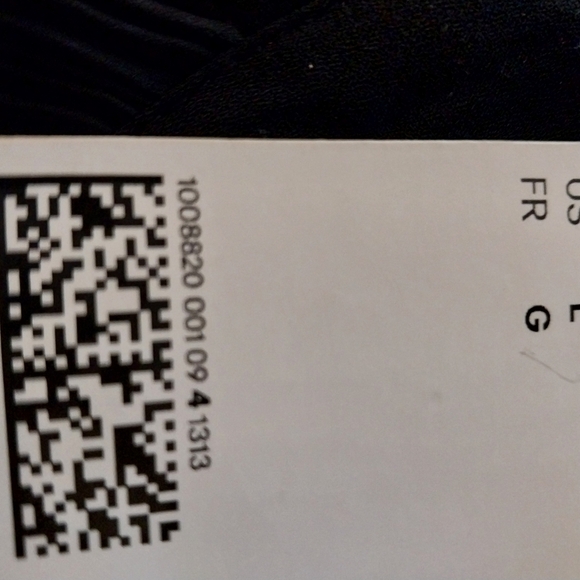 H&M NWT Dress  Size L Black Two buttons nape of neck. - Picture 9 of 9